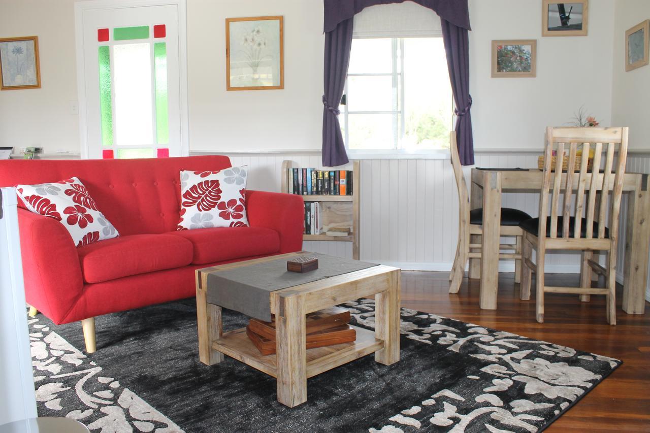 The Dollhouse Cottage Horseshoe Creek Экстерьер фото